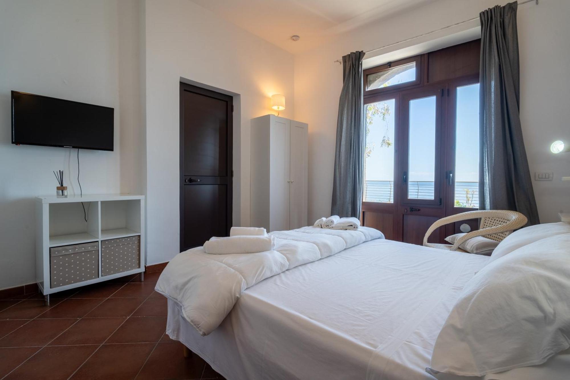 Casa Scala Hotel Acireale Buitenkant foto