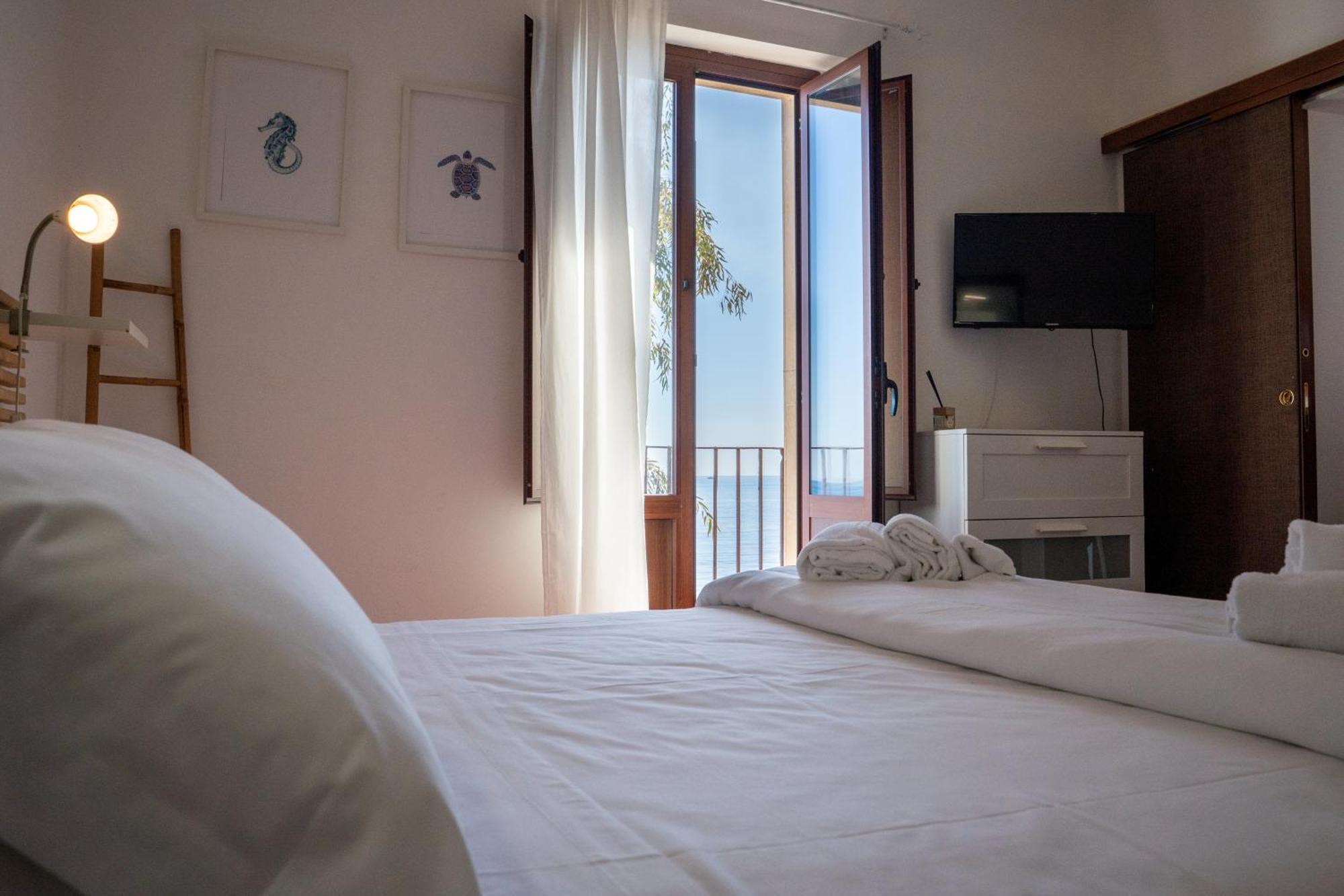 Casa Scala Hotel Acireale Buitenkant foto